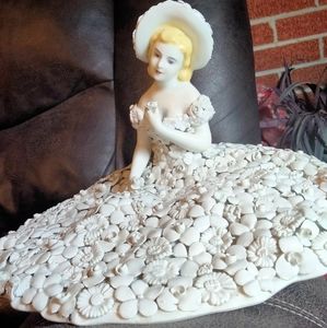 Large Ardalt Italy Fiori Bianco Woman in Dress Figurine White Applied Flowers